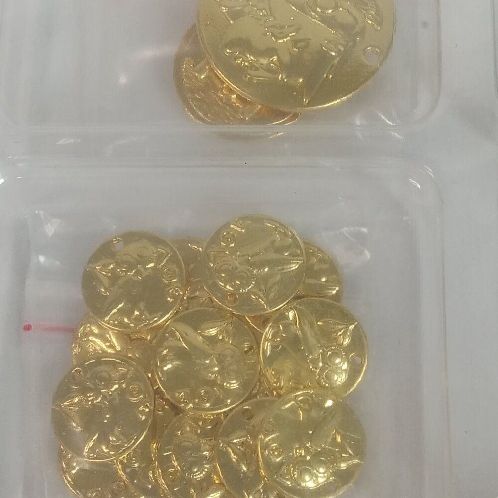 Annie's Simply Beads Kit of the Month Club Royal Coins Necklace and Earrings Set - Picture 5 of 6